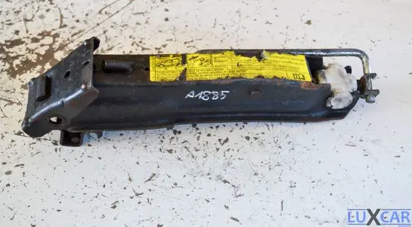 Skoda Octavia Mk2 (1Z) Lift Jack 1U0011031