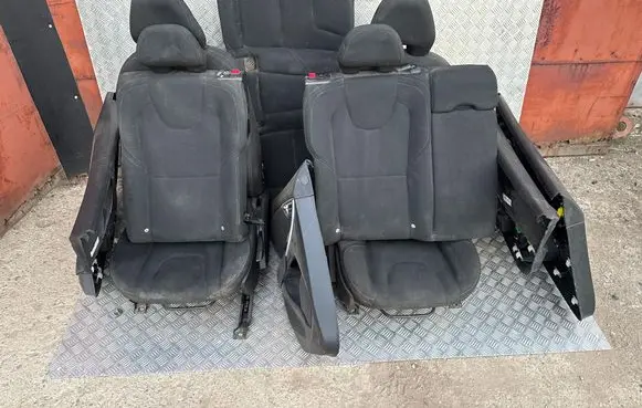 Volvo V40 Seat set 