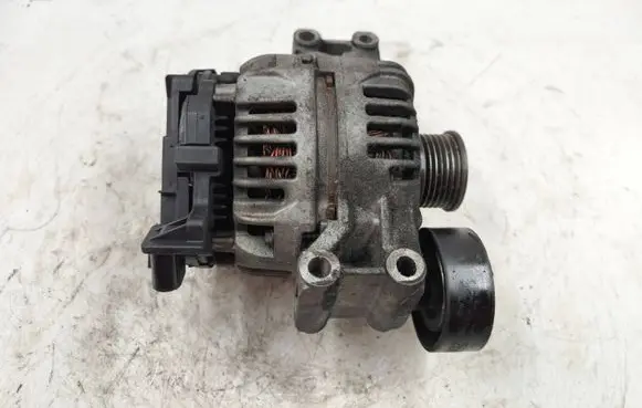 BMW 1 E81 E87 Generator/alternator BR14CB F00M145316 236566