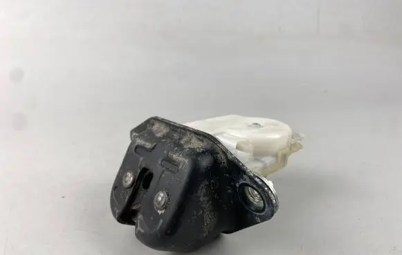 Subaru Impreza III Loading door lock 