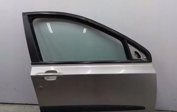 Fiat Stilo Front door
