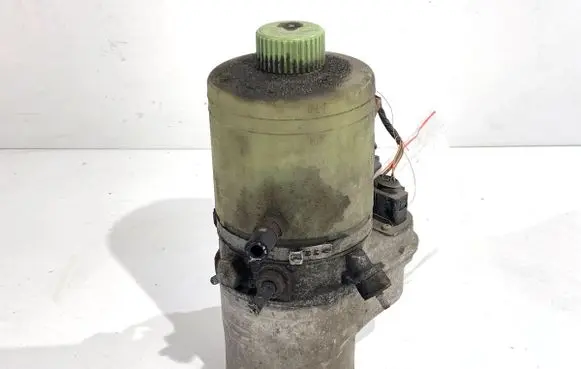 Skoda Roomster (5J) Power steering pump 6Q0423156AB