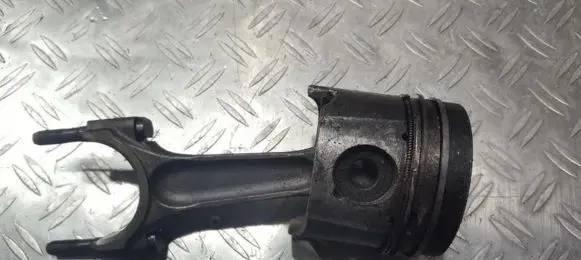 Peugeot 406 Piston with connecting rod