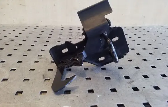 Seat Altea XL Engine bonnet/hood lock/latch loop/hook 5P0823480