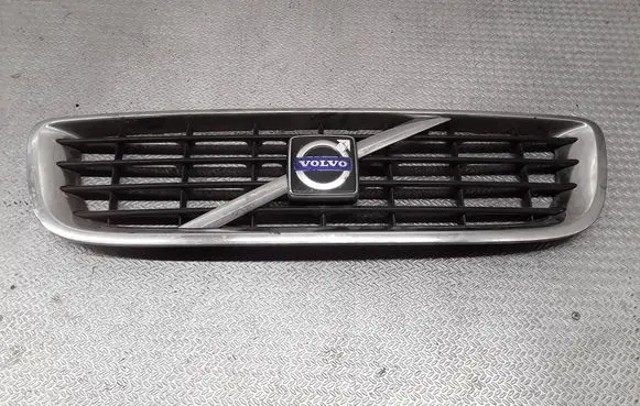 Volvo V50 Front bumper upper radiator grill 30744915