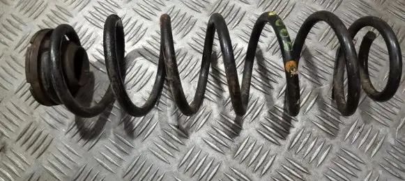 Volkswagen Polo Rear coil spring