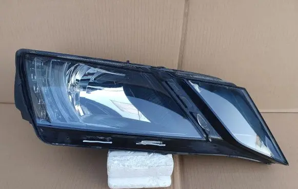 Skoda Octavia Mk3 (5E) Headlight/headlamp 5E1941016C