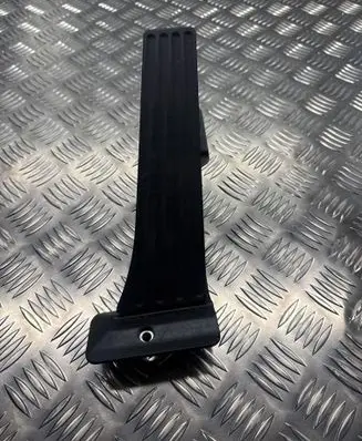 BMW X5 F15 Accelerator throttle pedal 6853175 12037313DE 6PV01043533