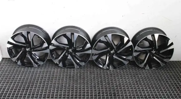 Peugeot 2008 II R17 alloy rim 9828186080
