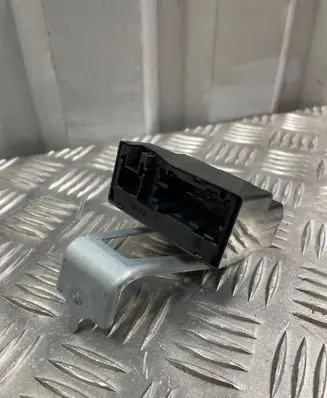 Lexus NX Current control relay 82644-48030 061800-5272