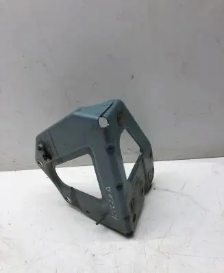 Audi A6 S6 C6 4F Fender mounting bracket 4F0821135B A1M008S109