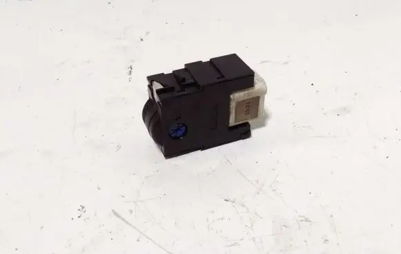 Toyota Corolla Verso E121 Headlight level height control switch 3H23
