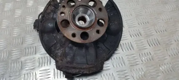 Mercedes-Benz A W168 Front wheel hub 6814