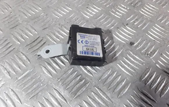 Toyota Prius (XW20) Antenna control unit 8999347011 48411010241 6K06