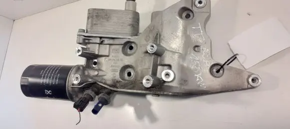 Audi TT TTS Mk2 Oil filter mounting bracket 06J903143AH 06J117021J