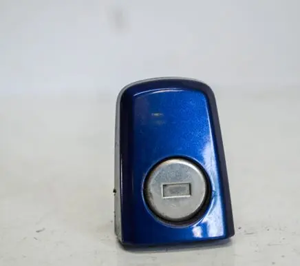 Opel Astra H Front door exterior handle