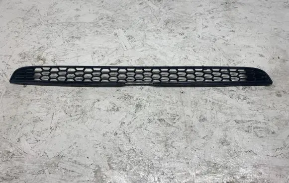 BMW X6 E71 Front bumper lower grill 7159597 51117159597