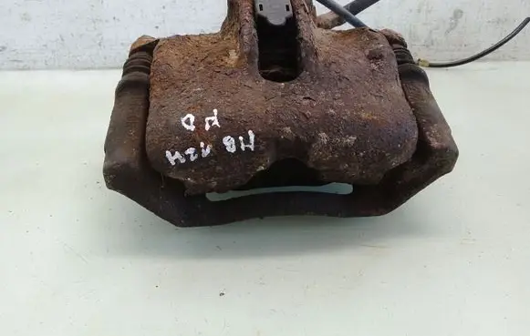 Mercedes-Benz E W124 Front brake caliper