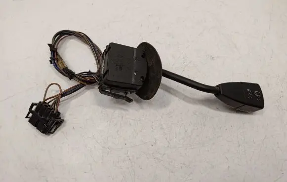 BMW 5 E34 Wiper control stalk 8350697 61318350697