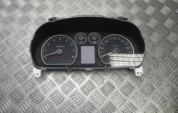 Hyundai i30 Speedometer (instrument cluster) 940332R005