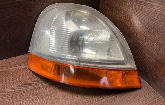 Renault Master II Headlight/headlamp 8200163918 8200163919
