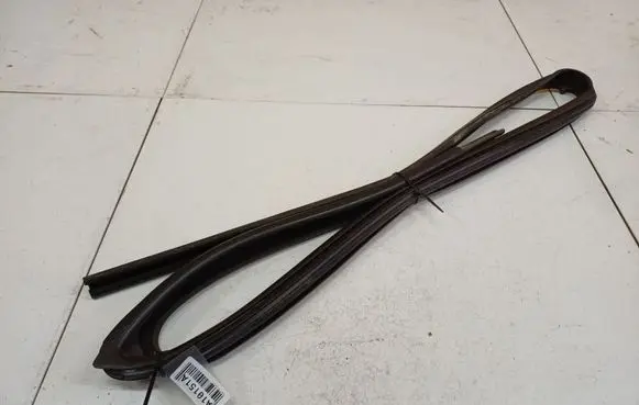 Peugeot 307 Rubber seal front coupe door 