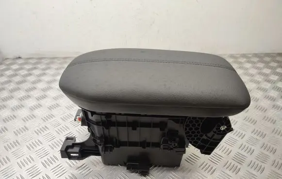 Toyota RAV 4 (XA50) Armrest 5891342010 5881242040