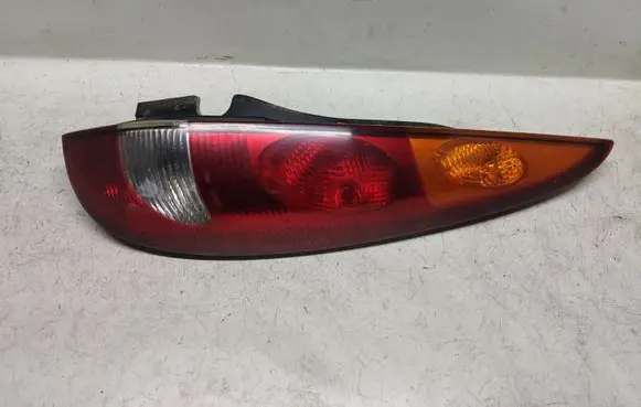 Nissan Almera Tino Rear/tail lights