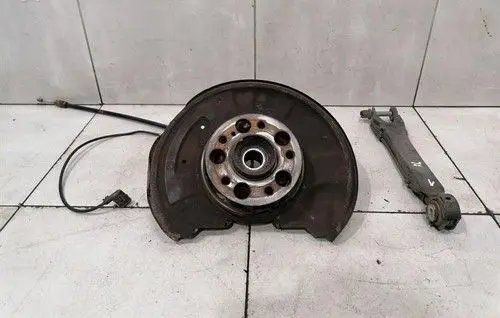 Mercedes-Benz C W204 Rear wheel hub A2043501341