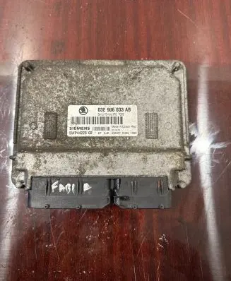 Skoda Fabia Mk1 (6Y) Engine control unit/module 03E906033AB 5WP4422302