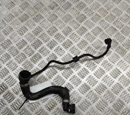 Mercedes-Benz GLC X253 C253 Engine coolant pipe/hose A2535012600