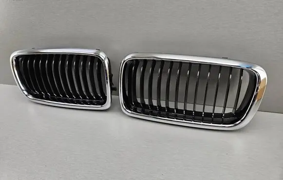 BMW 7 E38 Front bumper upper radiator grill 8231593 8231594 51138231593