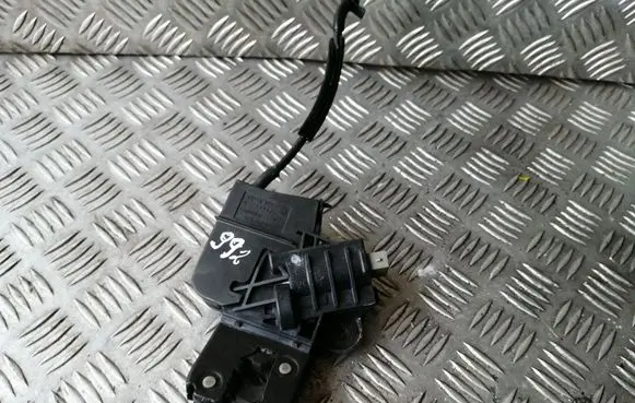 Tailgate/trunk/boot lock/catch/latch