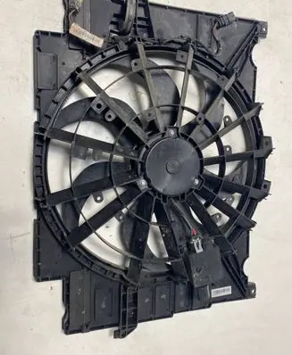 Jaguar XE Radiator set GX738C607AE
