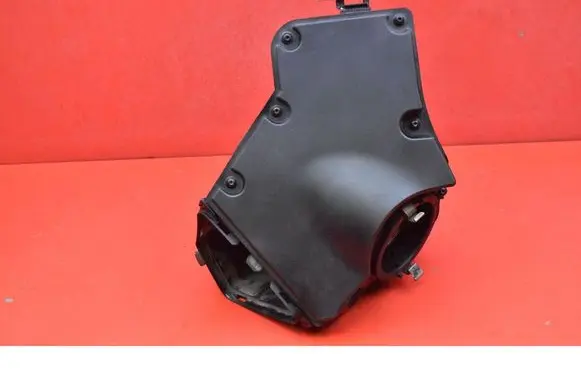Audi A5 8T 8F Air filter box 8K0133837B