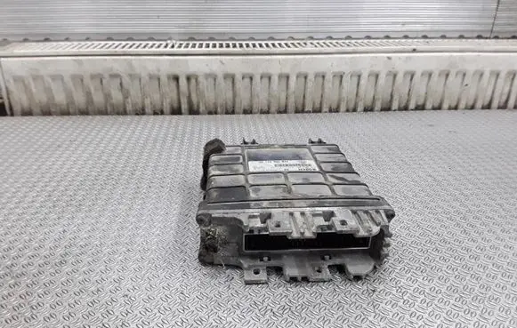 Volkswagen PASSAT B4 Engine control unit/module 028906021AK 0281001312