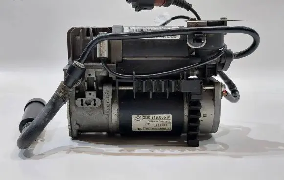 Volkswagen Phaeton Air suspension compressor/pump 3D0616005M
