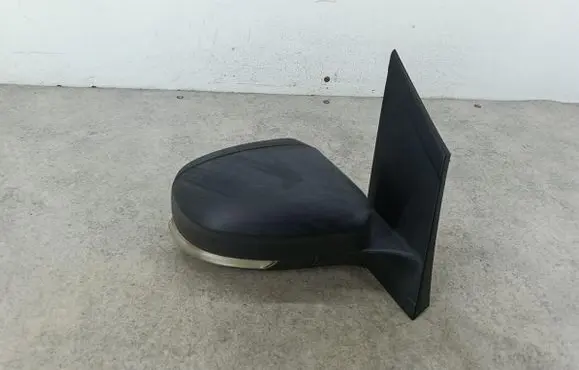 Ford Focus Front door electric wing mirror 212876146