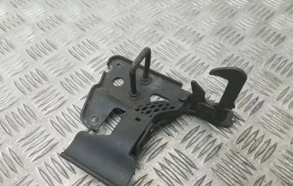 Audi A6 S6 C6 4F Engine bonnet/hood lock/latch loop/hook 4F0823480A