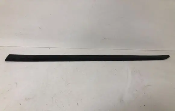 Hyundai i10 Front door trim (molding) 877230X000