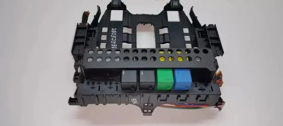Mercedes-Benz A W169 Fuse box set A1695450001 1695453740