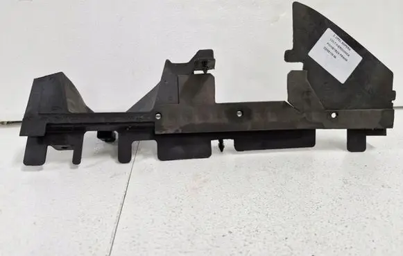 Opel Ampera Brake cooling air channel/duct 22865178