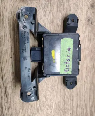 Skoda Octavia Mk3 (5E) Distronic sensor radar 3QF907561D 5E0907699