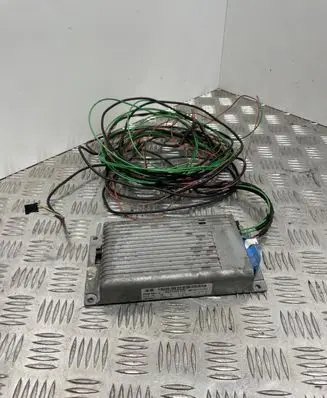 BMW 5 E60 E61 Bluetooth control unit module 10099110 C8043991