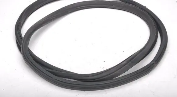 Porsche Boxster 986 Seal rubber (tailgate) 