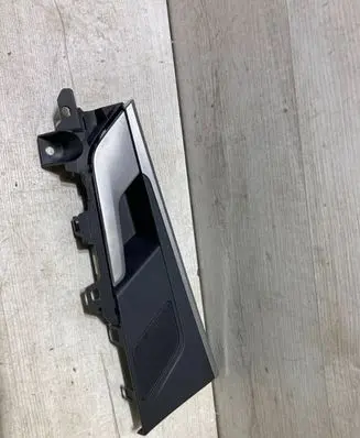 Rear door interior handle