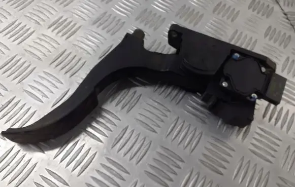 Skoda Fabia Mk1 (6Y) Accelerator throttle pedal 6Q1721503A