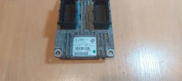 Fiat Grande Punto Engine control unit/module ECU IAW5SF8.M8 51843148 HW403