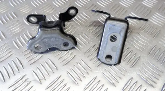 Toyota Prius (XW50) Rear door hinge set 6878052031 6876020122
