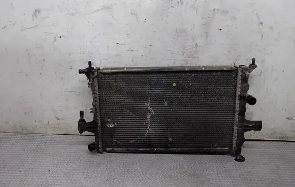 Opel Astra G Coolant radiator 90570730DX